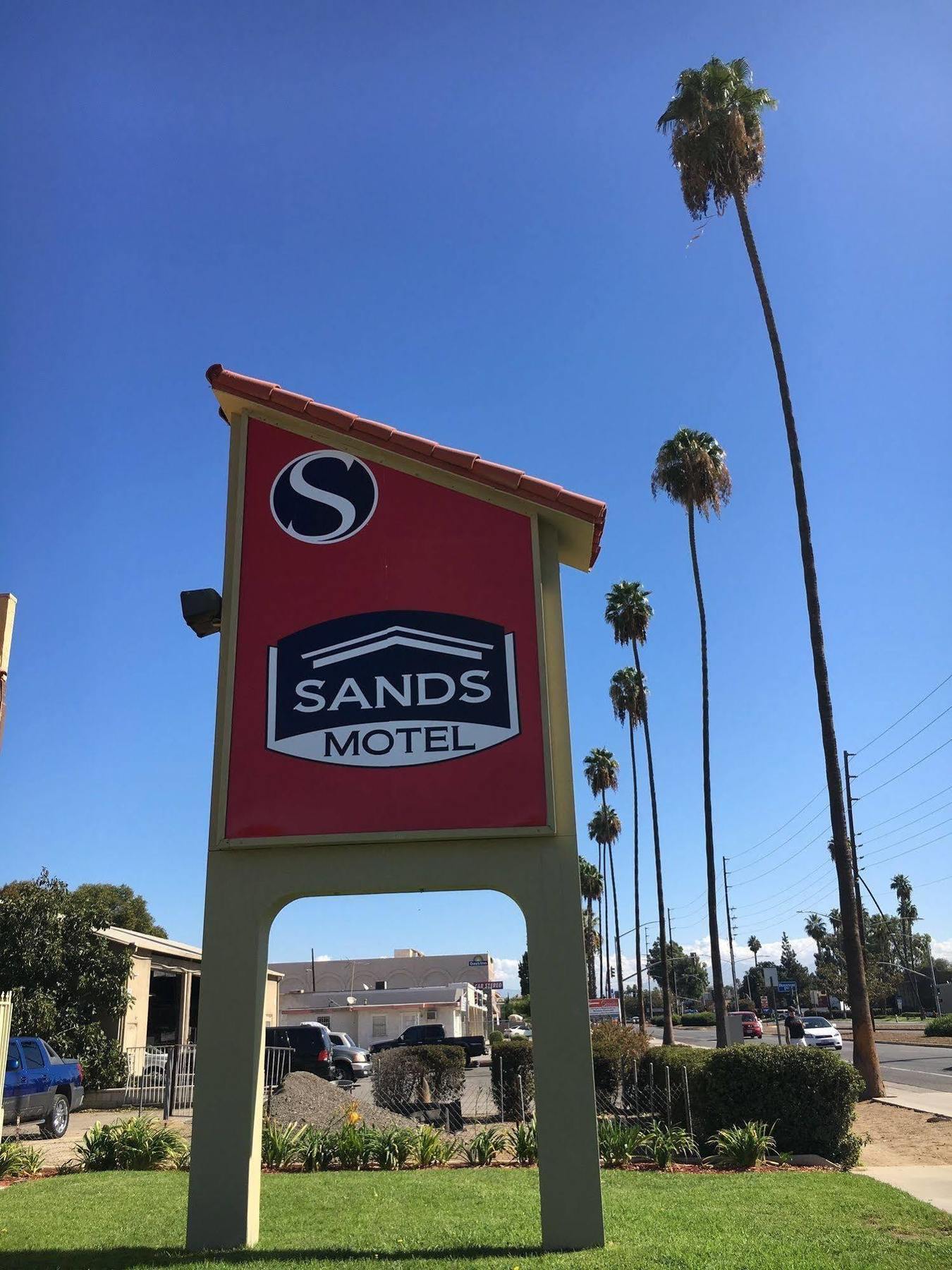 Sands Motel Riverside Buitenkant foto